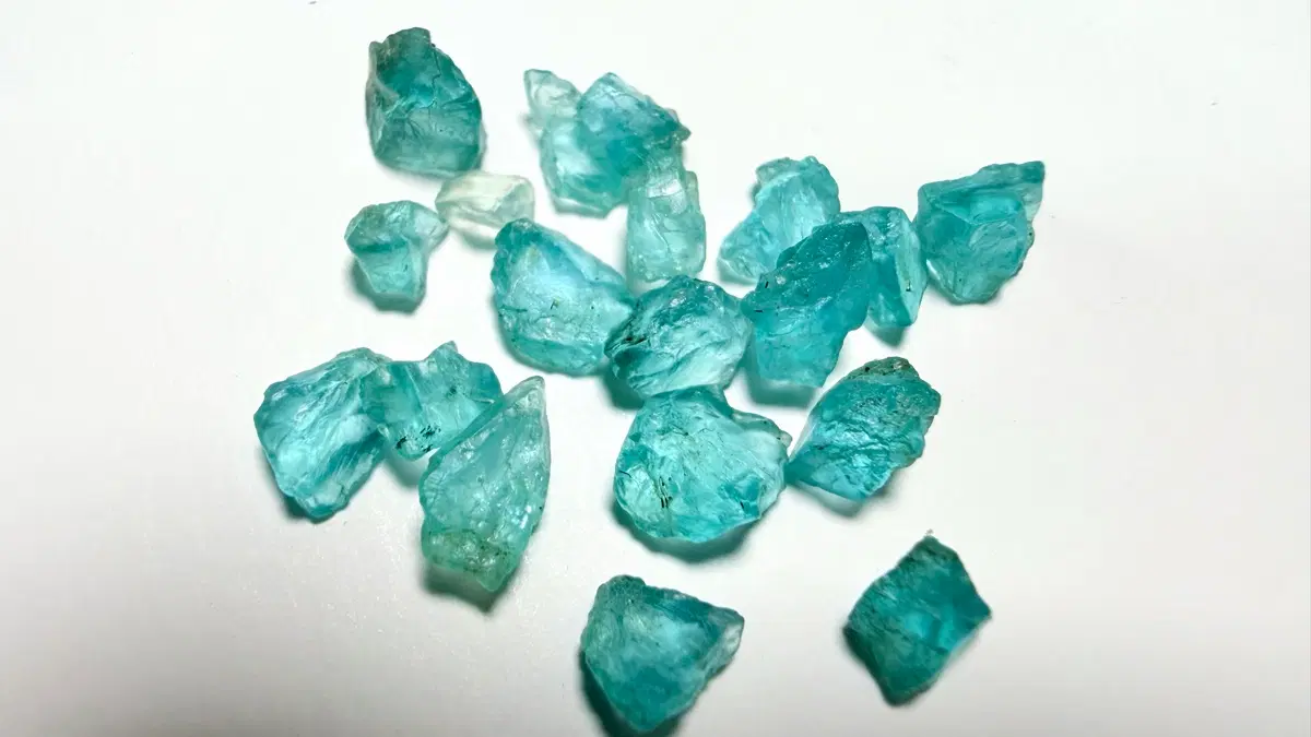 No.6286 천연 블루 아파타이트 원석 12ct