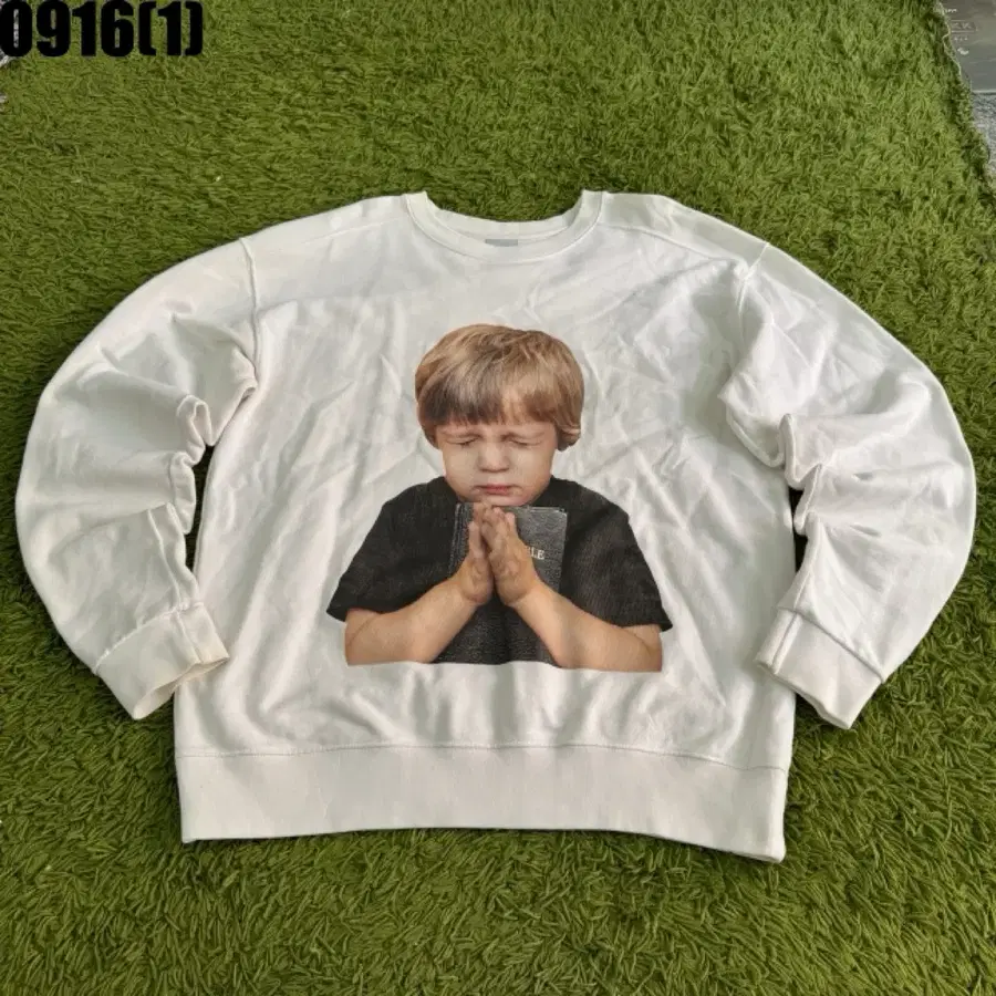 아크메드라비에 맨투맨