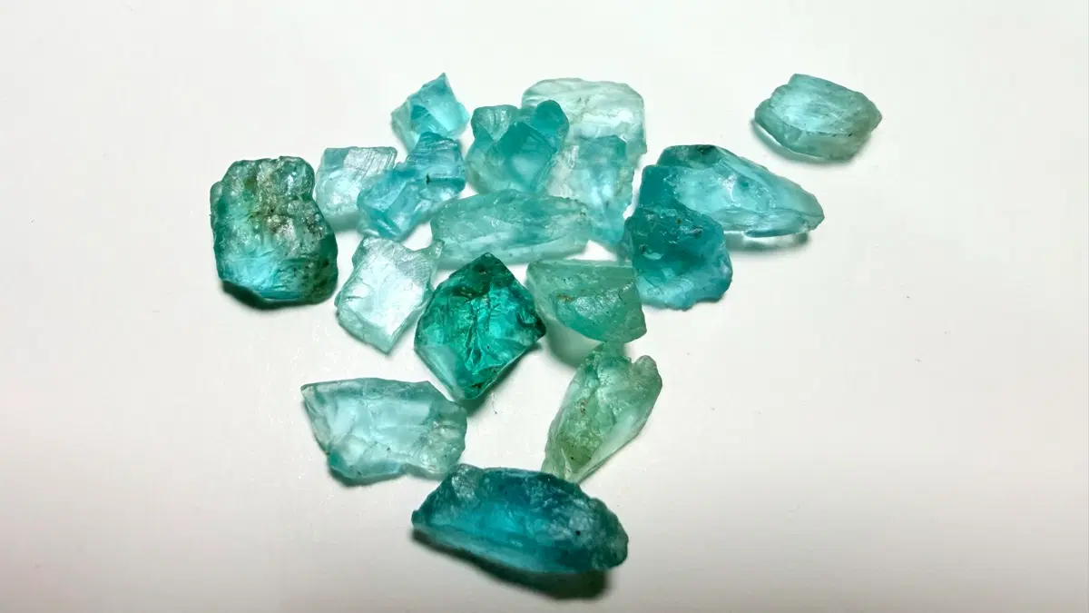 No.6284 천연 블루 아파타이트 원석 12ct