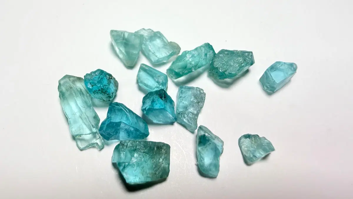 No.6283 천연 블루 아파타이트 원석 11ct