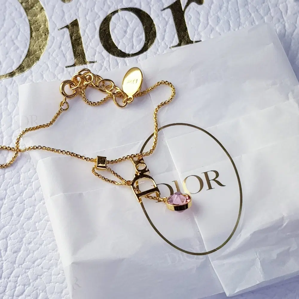 디올 DIOR 팔찌 새상품급 선물용가능 여자팔찌