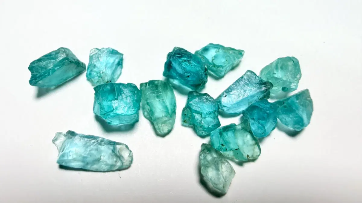 No.6281 천연 블루 아파타이트 원석 12ct