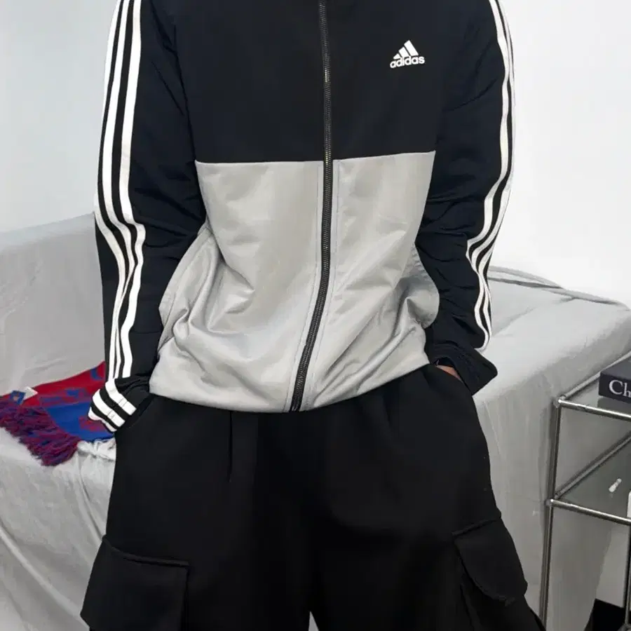 아디다스 블랙 그레이 트랙탑 져지 XL