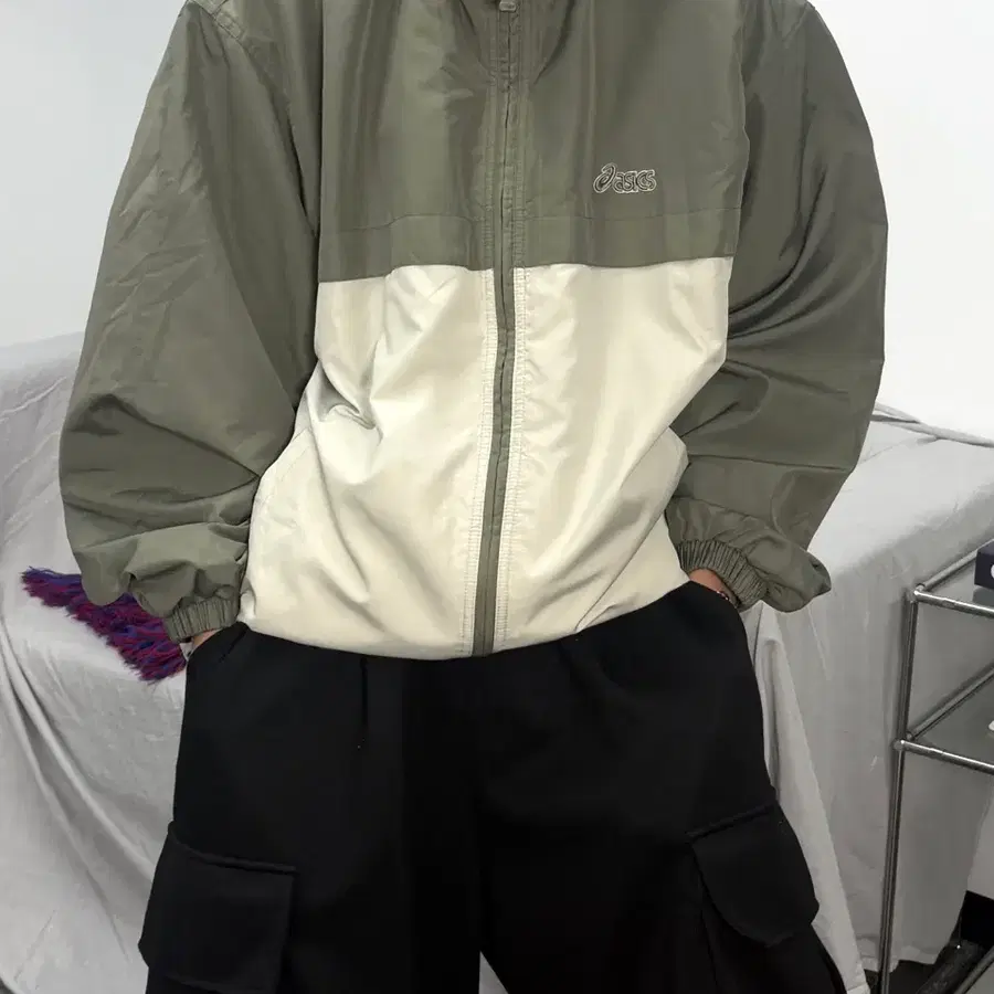아식스 00s 카키 후드 바람막이 자켓 2XL