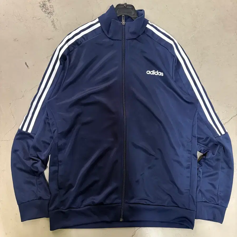 만원샵 아디다스 로고 삼선 트랙탑 져지 2XL