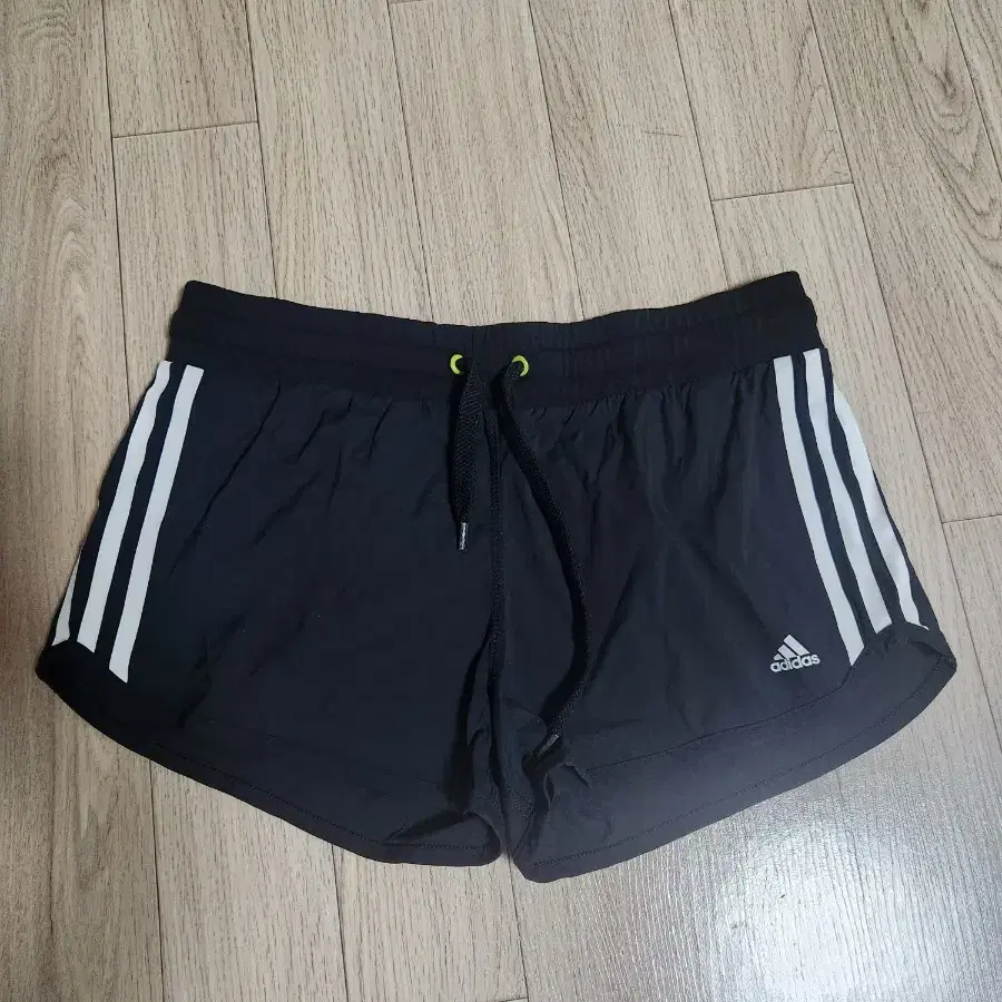 아디다스 여성 반바지 블랙 3선 트레이닝 쇼츠