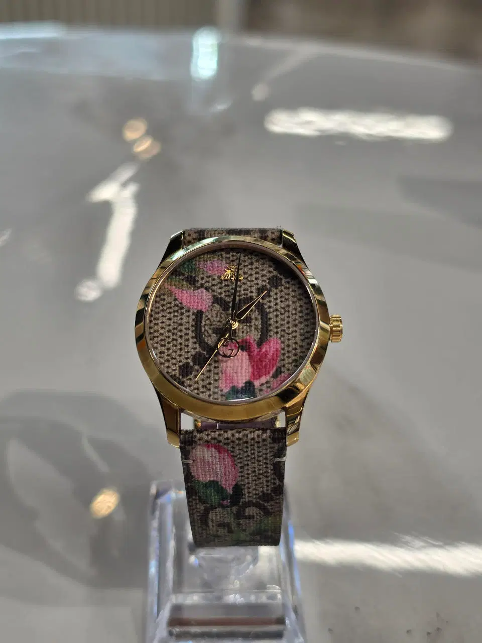 구찌 G-타임리스 블룸 쿼츠38MM 가죽시계 TA1264038A