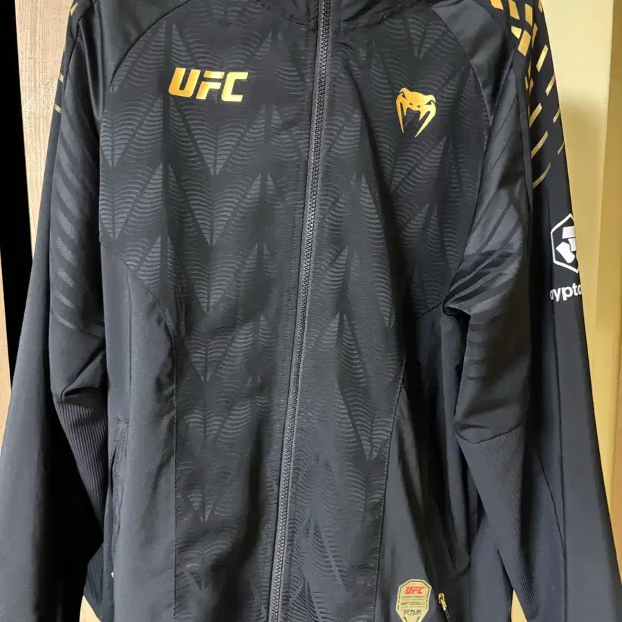 베넘 x UFC 5.0 콜라보 파이트 나이트 어센틱 후드 집업 자켓 바람막이 저지 남성용