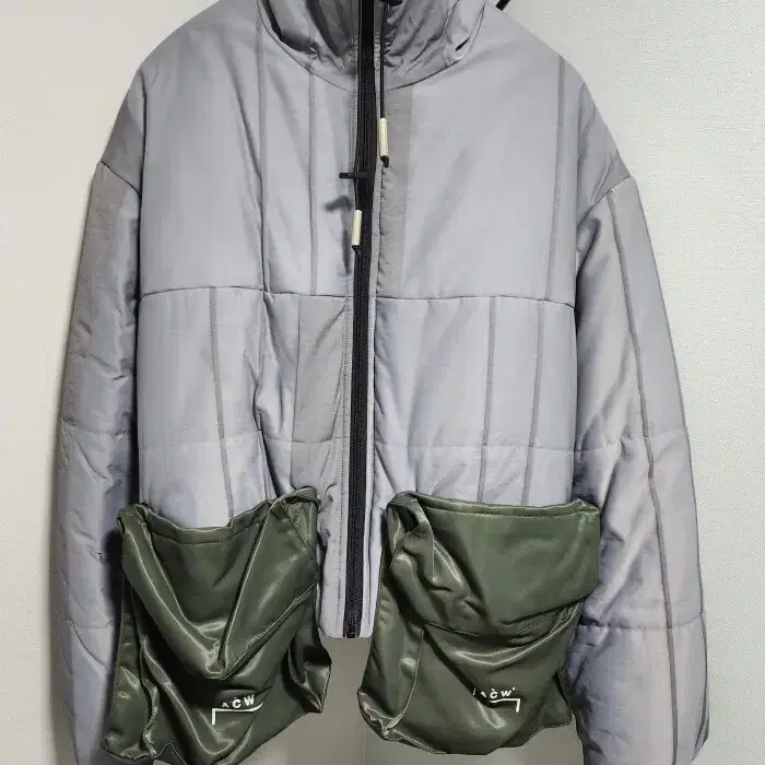 A Cold Wall Puffer Jacket With Dettachable Sleeves