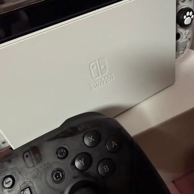 닌텐도 스위치 OLED 화이트 + 프로 컨트롤러1