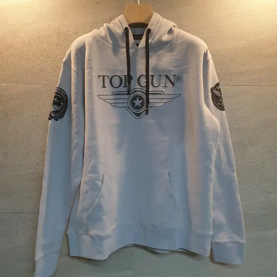탑건. 후드티. 미착.
