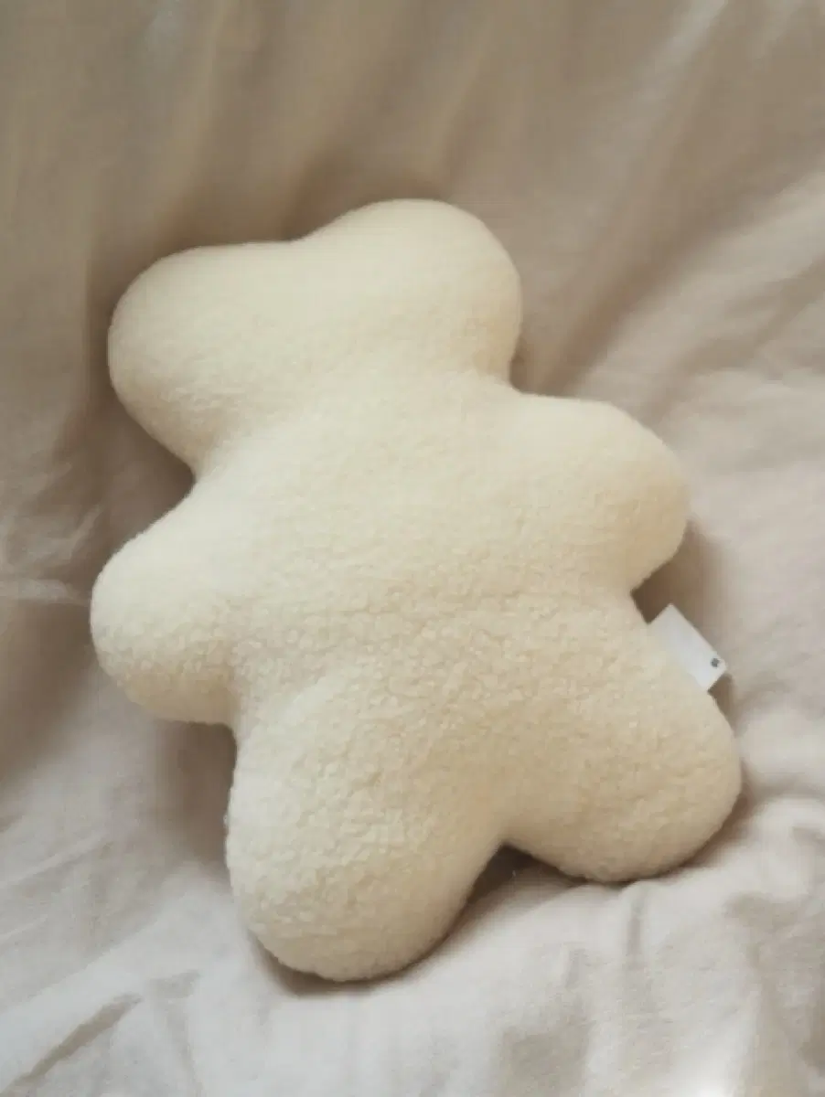 (정품) HERMES Yellow Wool Baby Rattle Toy Bear 팝니다.
