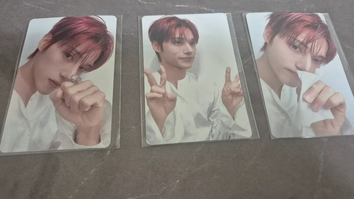 에이티즈 IN Dejavu pop up 포토카드 판매
