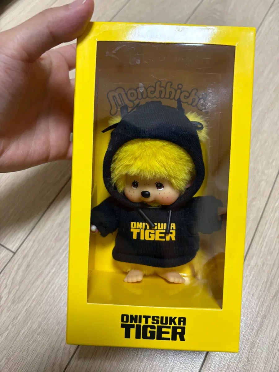 오니츠카타이거 몬치치 콜라보 키링
