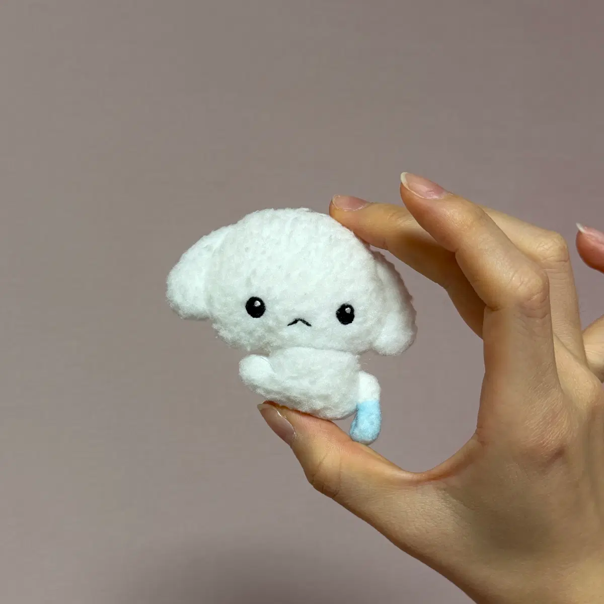 산리오 유니버스 부르부르도그 인형 뱃지