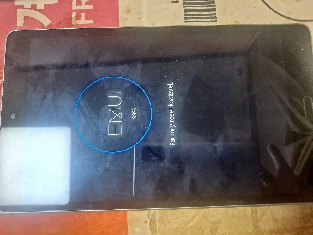 화웨이 미디어패드 m3 lite 32기가 팔아요