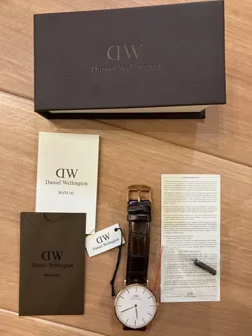 Daniel Wellington DW 여성용 시계 브라운 가죽