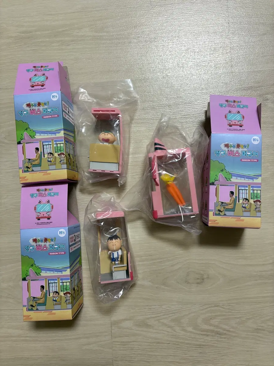 짱구는 못말려 짱구 맹구 훈이 히든 선생님 버스 피규어 미개봉 새상품