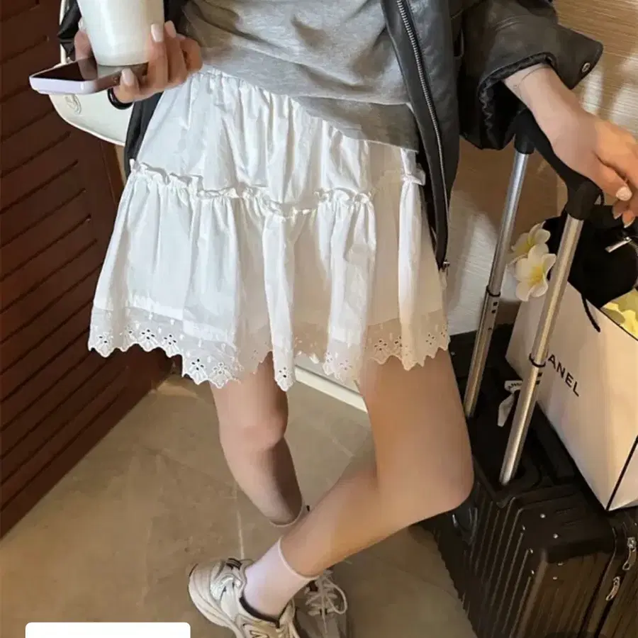 지그재그 흰색 레이스 캉캉 미니스커트