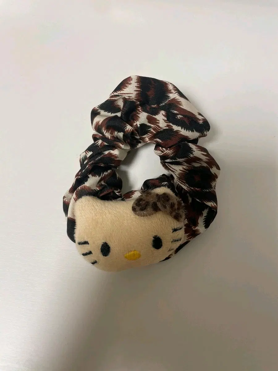 키티 호피무늬 곱창 밴드