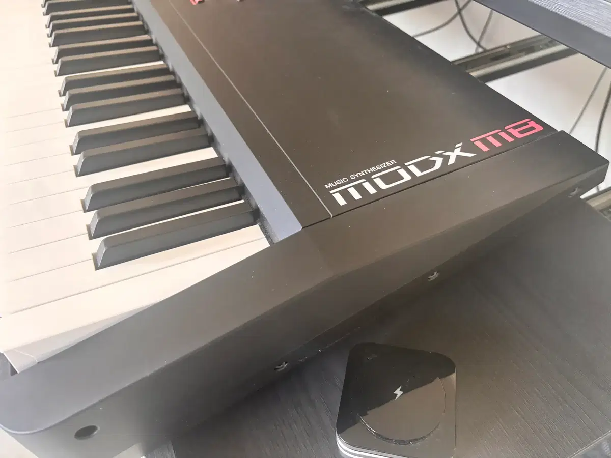 야마하 modxm8 판매팝니다.신품급 급처 250