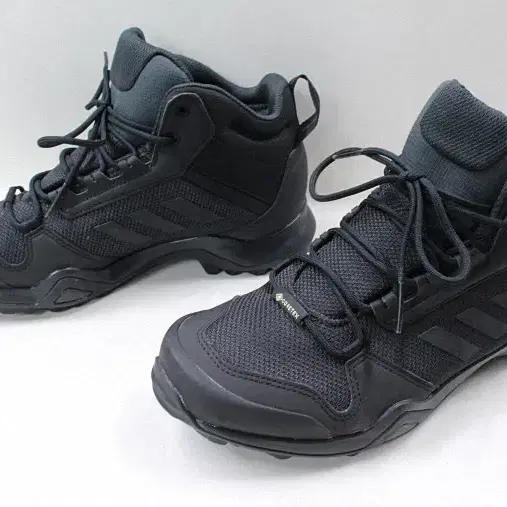 [265]adidas Terrex AX3 고어텍스
