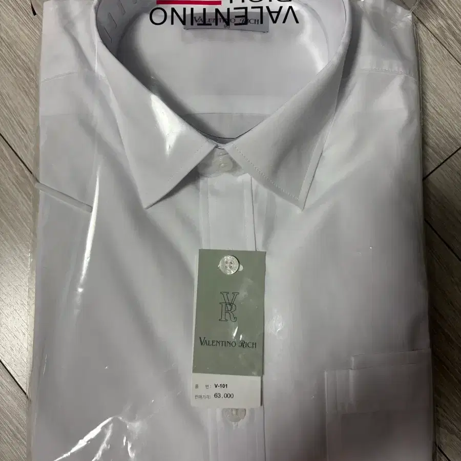 발렌티노 리치 반팔셔츠 화이트 새상품