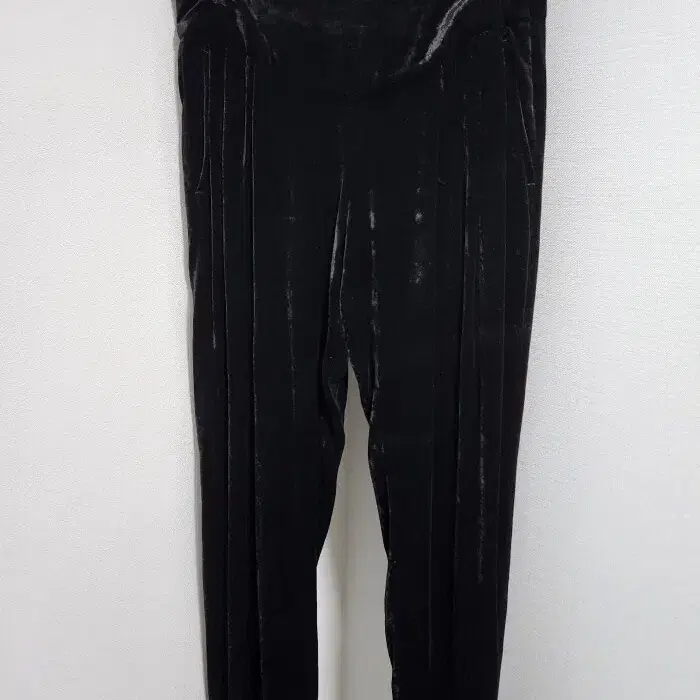 Ann Demeulemeester 실키 벨루어 크롭팬츠