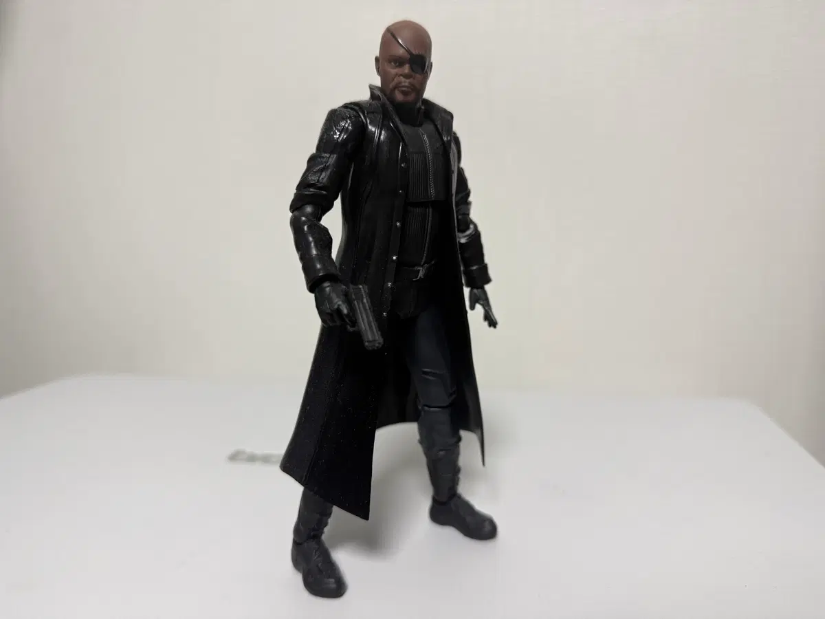 SHF 피규어아츠 닉퓨리 피규어