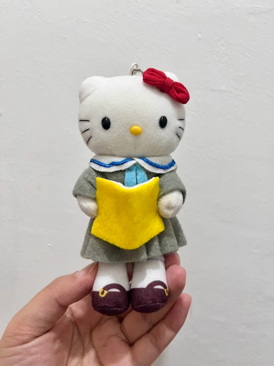 교복 키티