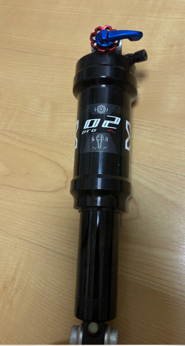 엑스퓨전 215x63 리어샥