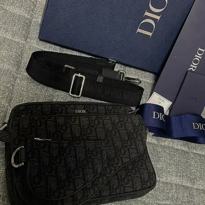 (풀구성) 디올 오블리크 새들 트리플 메신저백 /정품