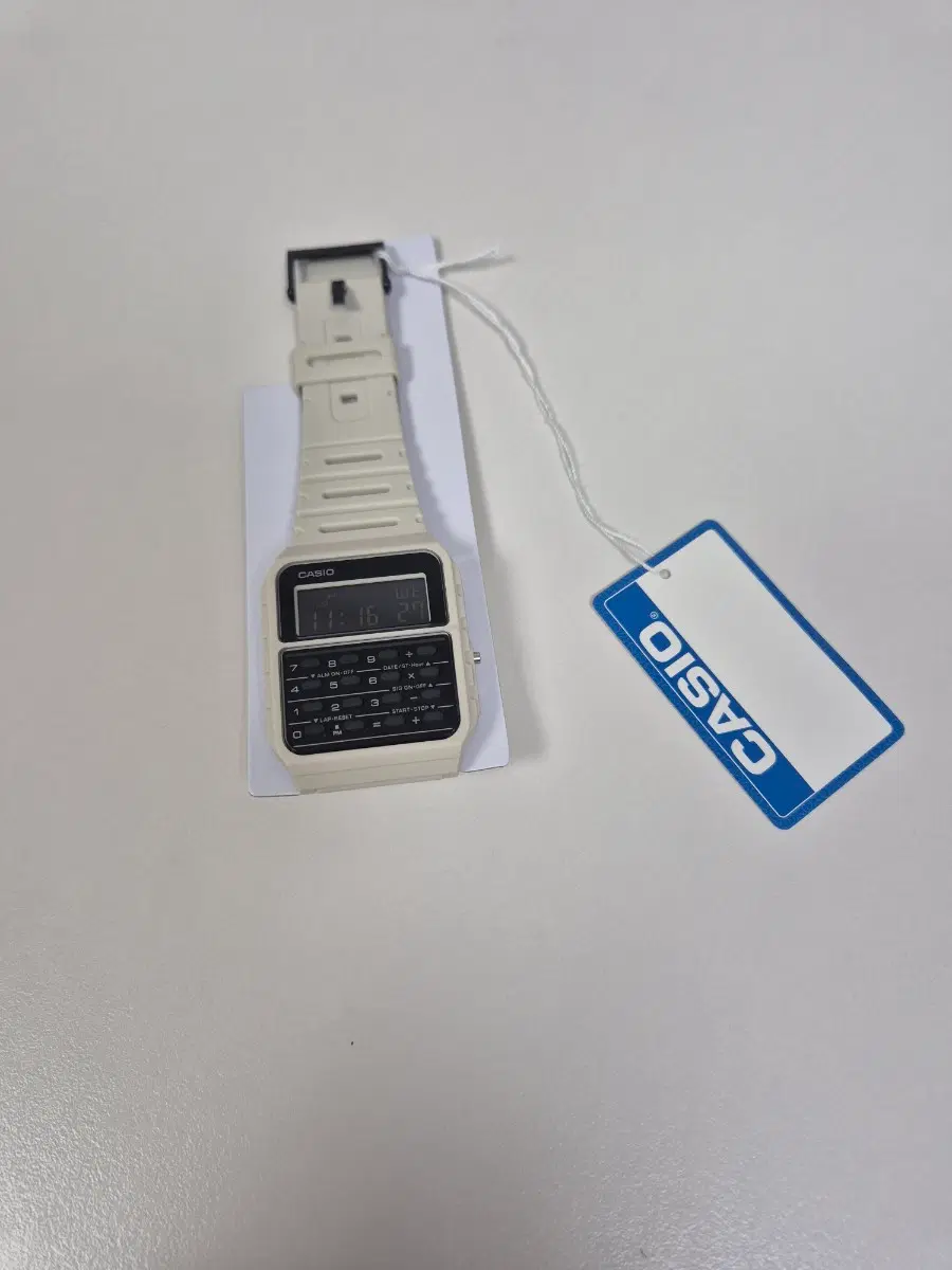 카시오 CA-53WF-8BDF 새상품 판매합니다