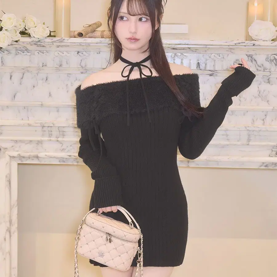 미셸마카롱 레이스업 샤기 케이프 원피스