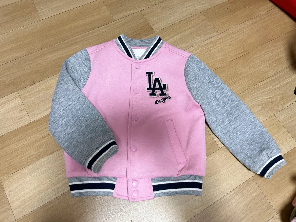 여아 mlb 집업 110
