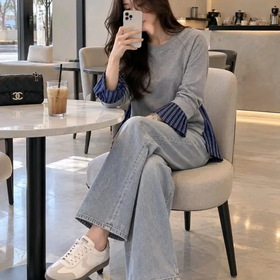 디자인 예쁜 레이어드 맨투맨+블라우스