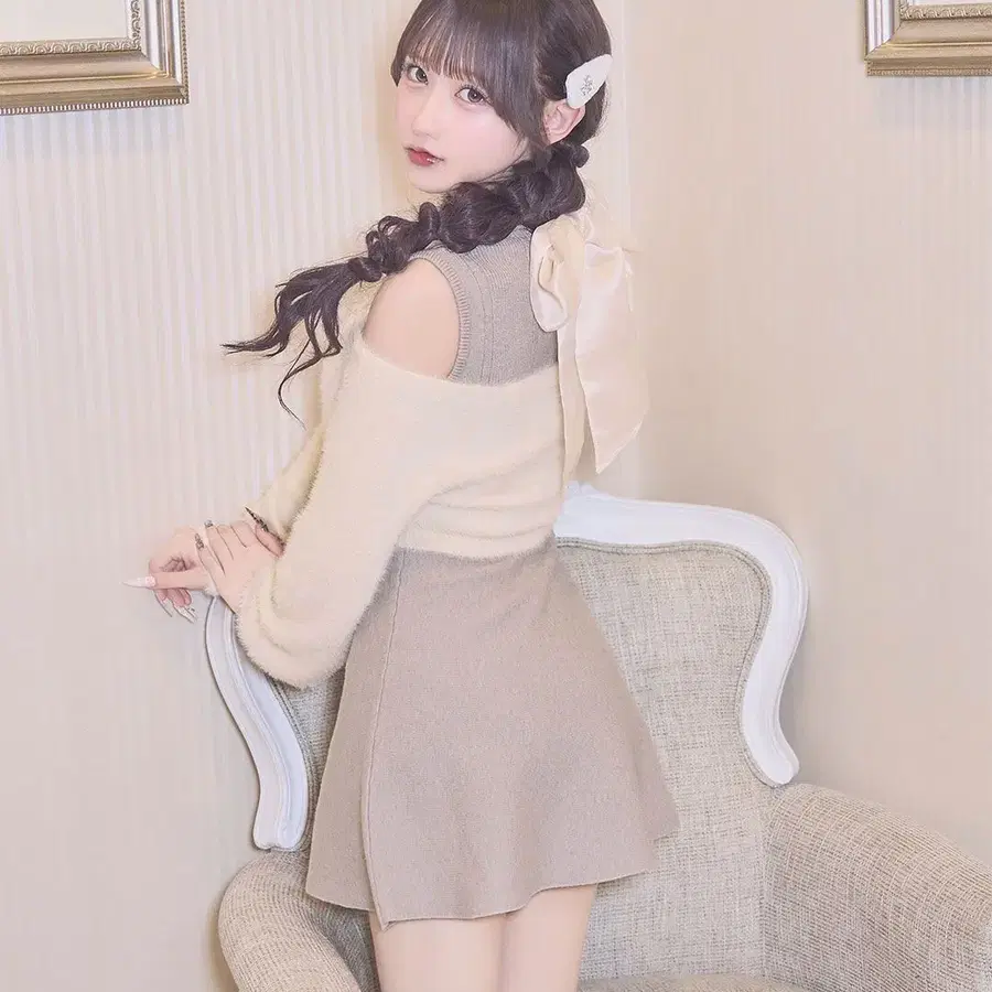 미셸마카롱 백 리본 샤기 가디건 원피스