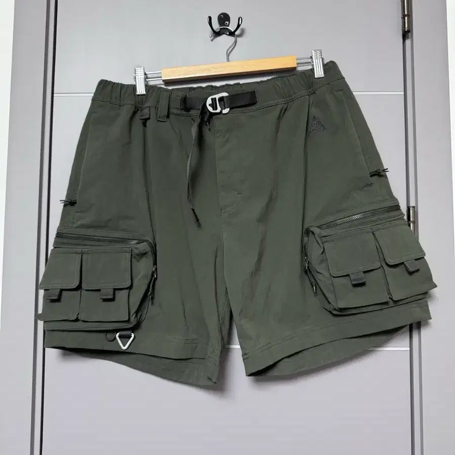 나이키 acg 카고쇼츠 us L 세쿼이아 새상품