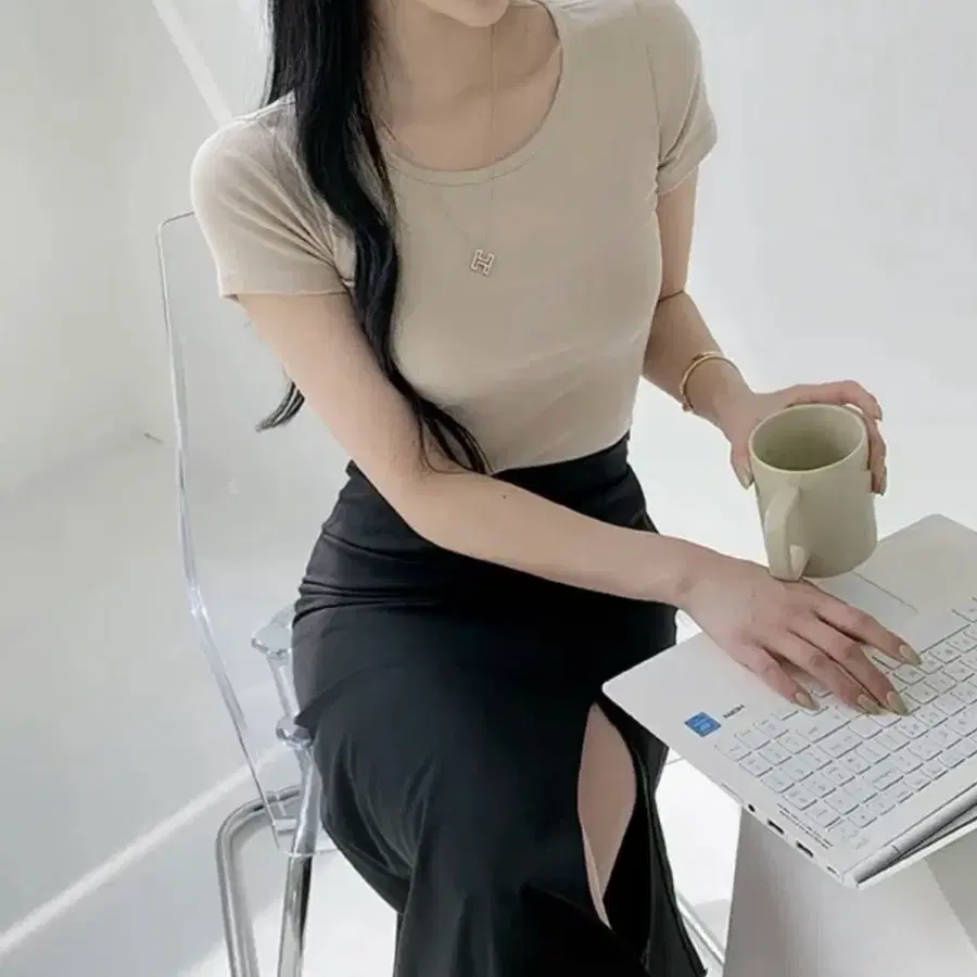 새상품)기본티.반팔티.누드베이지.슬림핏.프리사이즈.이너티.기본템