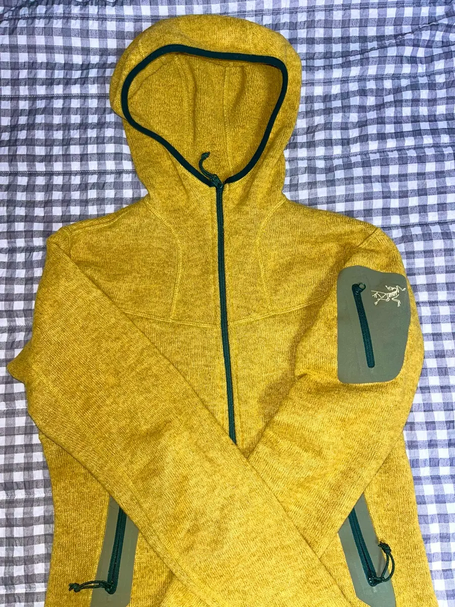 Arcteryx mustard yellow fleece zip up