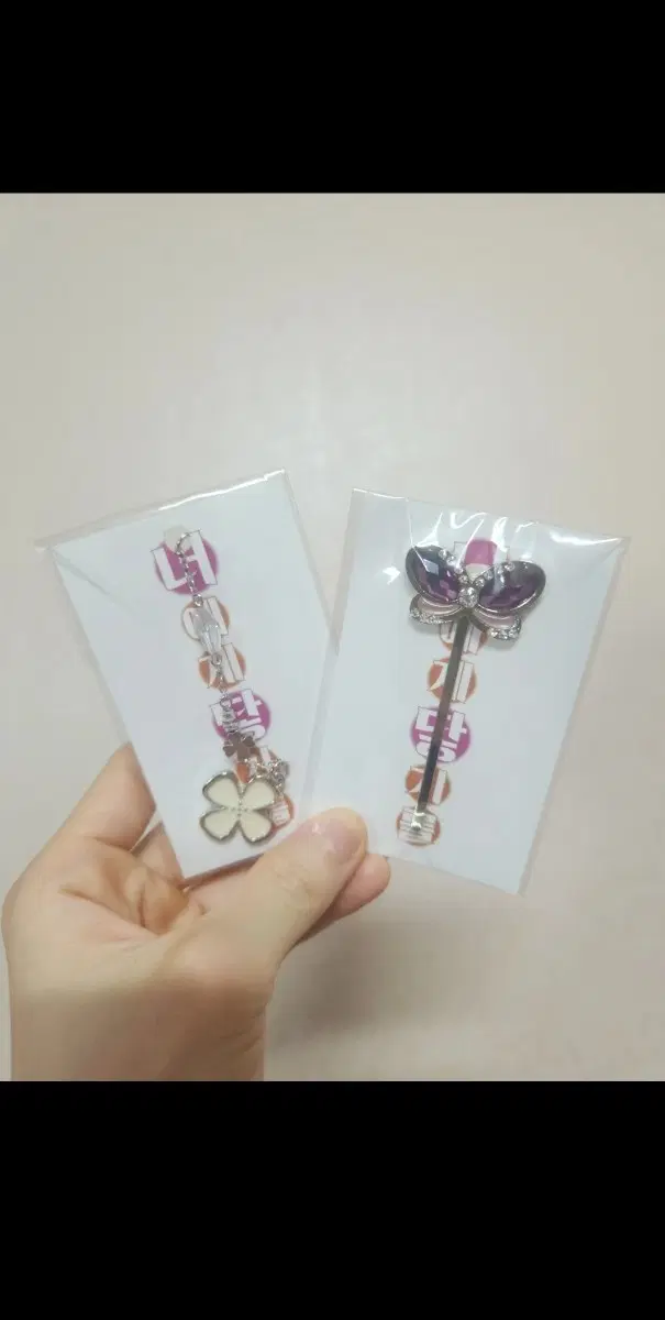 너에게 닿기를 머리핀, 휴대폰 줄