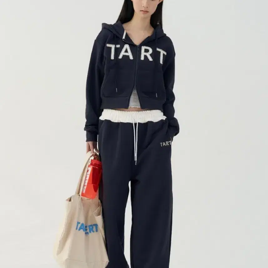 [택달린 새상품] Tarvert tart patch sweatpants(Navy)