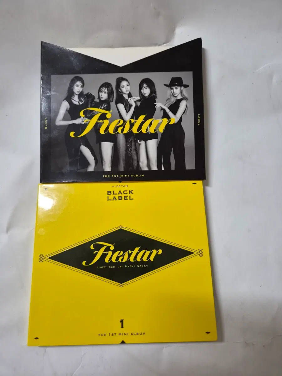 피에스타 FIESTAR 1집 미니앨범 BLACK LABEL cd 깨끗합니다