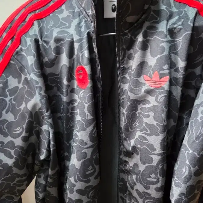 아디다스 베이프 콜라보 트랙탑 져지 US L KR XL