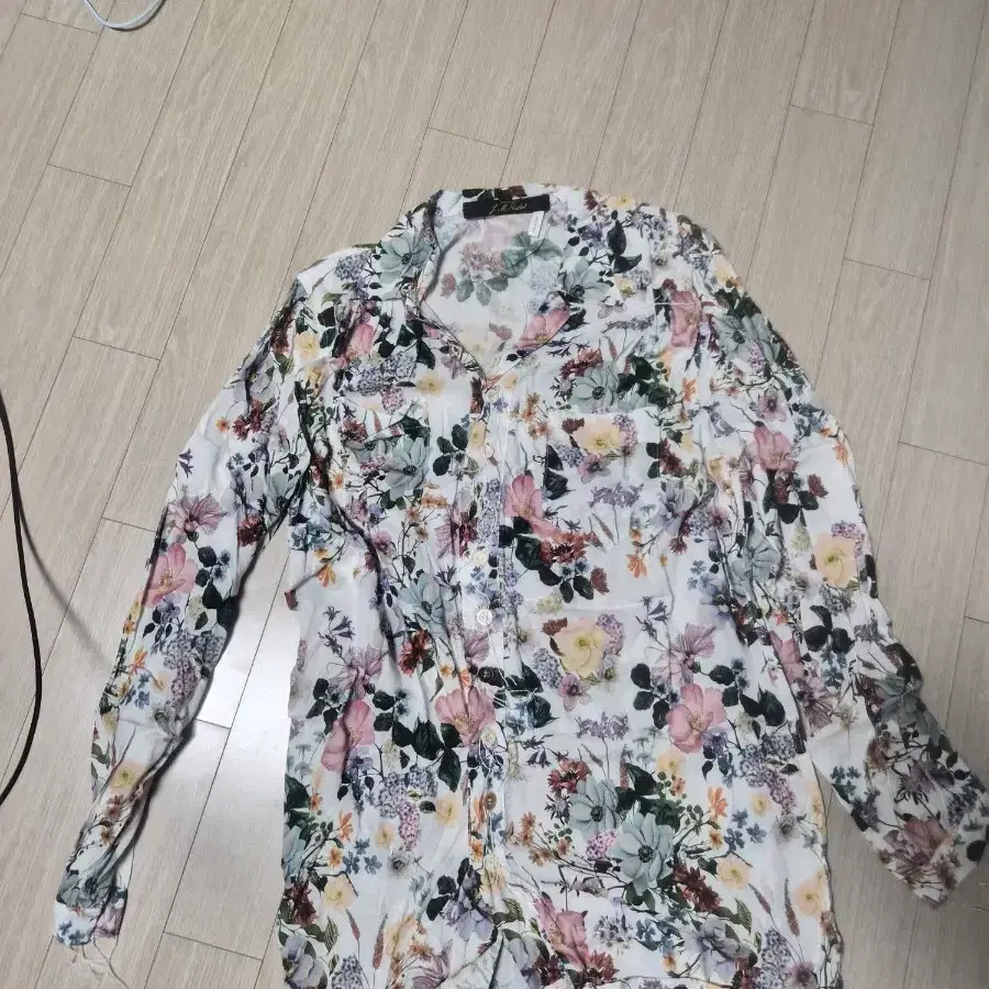 아키비오 제이엠리봇 Archivio J.M. Ribot Floral Viscose Shirt