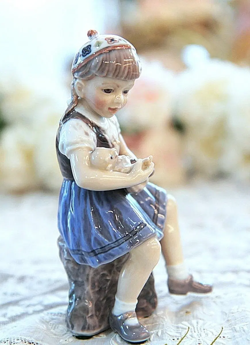 빈티지 로얄코펜하겐 달젠슨 Lille pige 'Bente' #1295