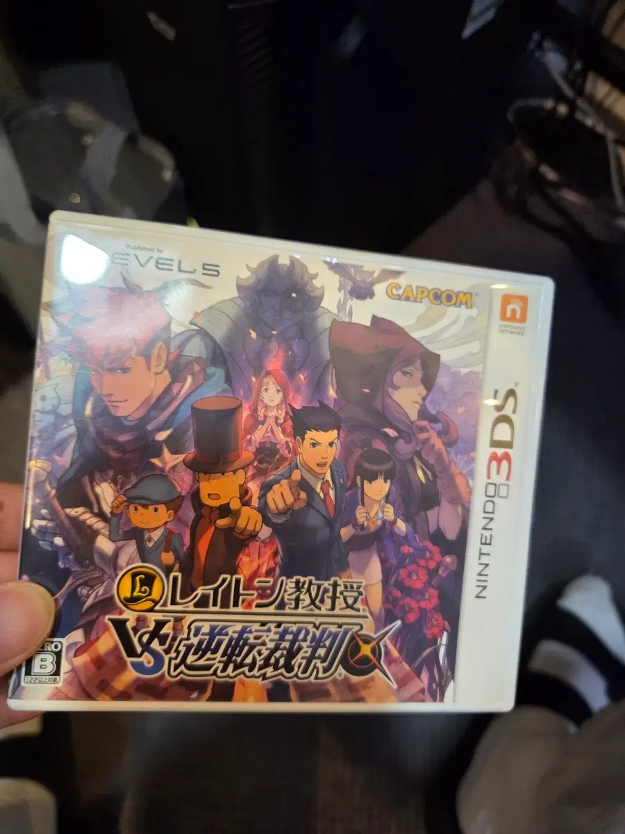 닌텐도 3DS  역전재판 레이튼 교수 일판