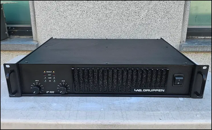 [중고] 랩그루펜(Lab.gruppen) iP900 2채널 파워앰프