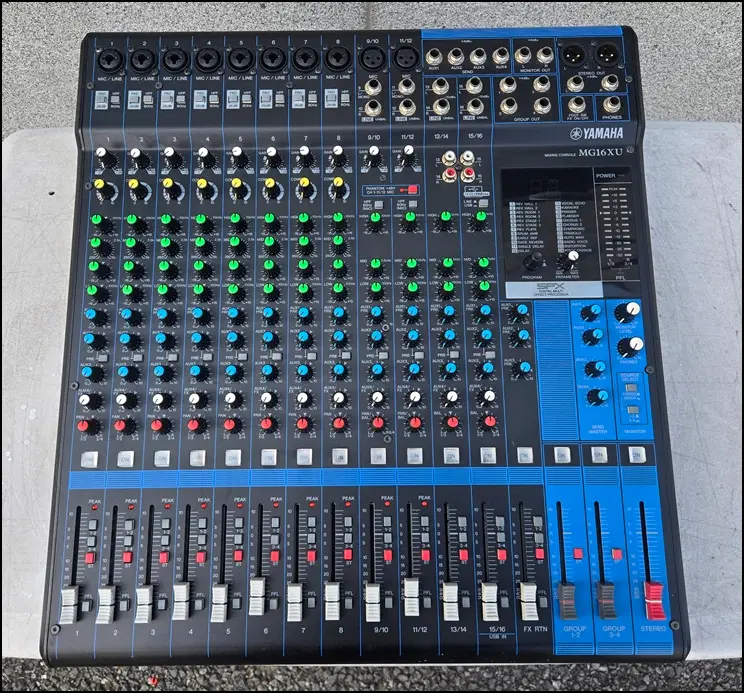 [중고] 야마하(YAMAHA) MG16XU 16채널 아날로그 믹서 (USB/이펙터 내장)