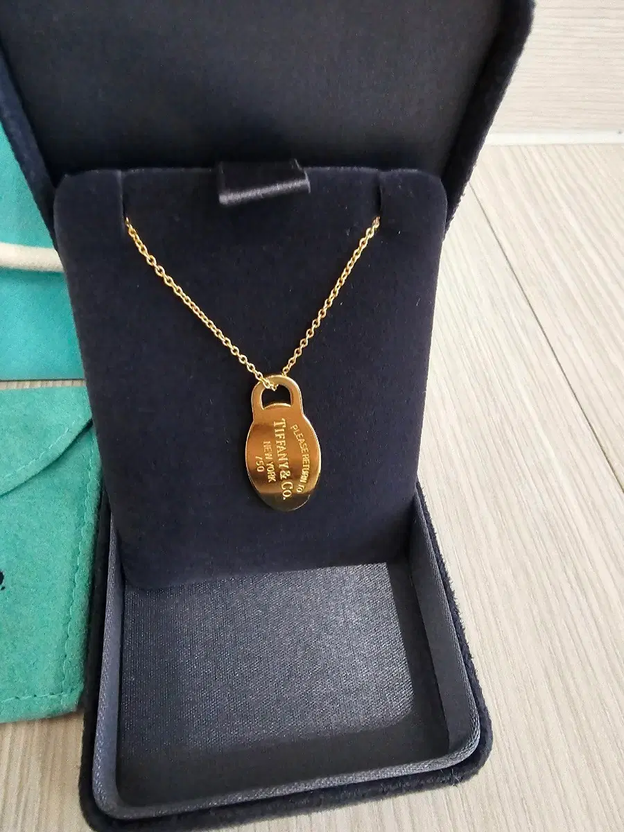 정품 티파니앤코 리턴 투 티파니 오벌 태그 18K 750 옐로우골드 목걸이